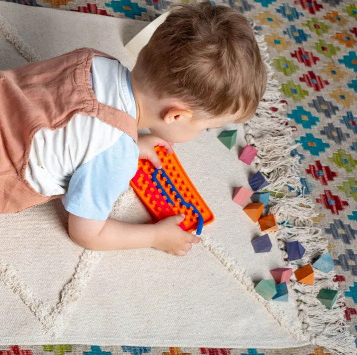 Tablero sensorial de silicona